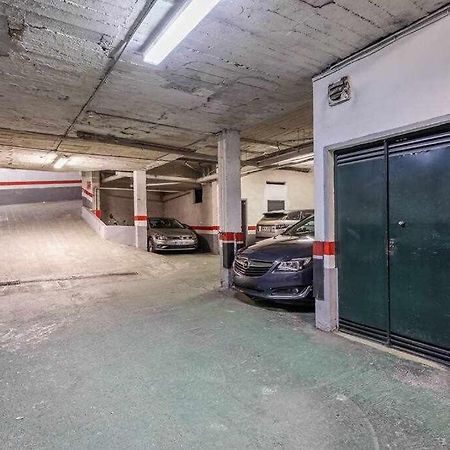 Santa Cruz Parking Incluido Apartment เซบีญา ภายนอก รูปภาพ