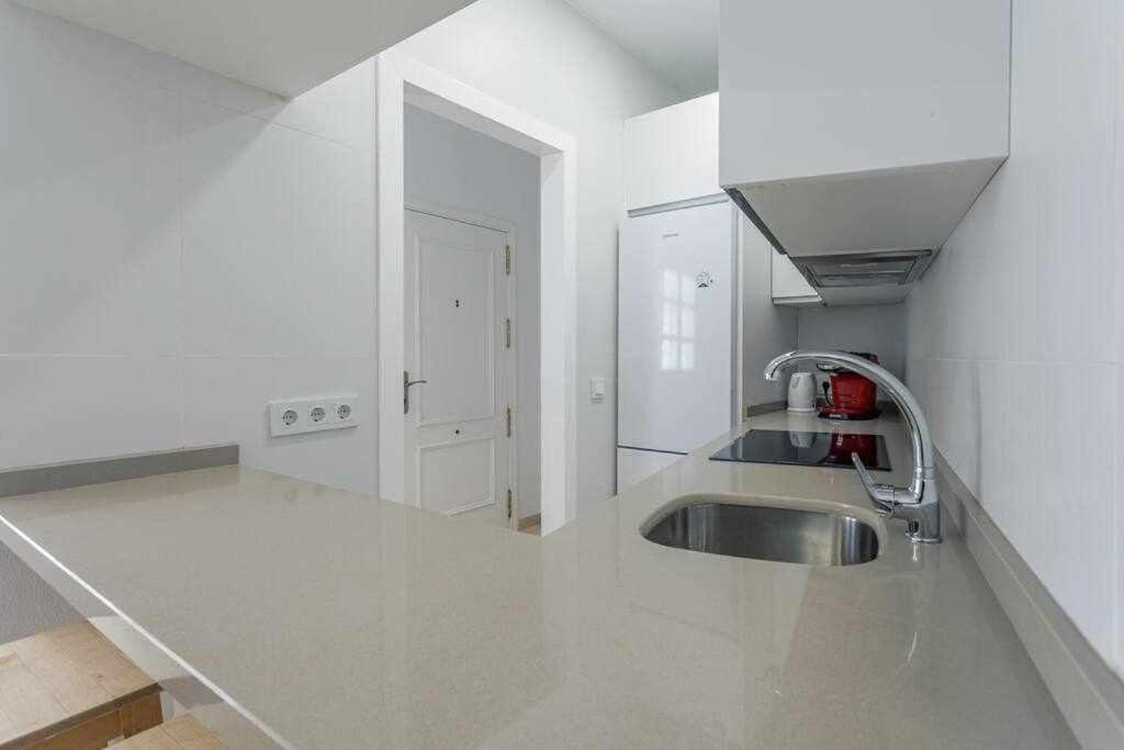Santa Cruz Parking Incluido Apartment เซบีญา ภายนอก รูปภาพ